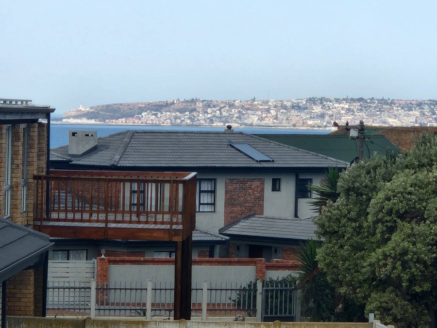 5 Bedroom Property for Sale in Fraaiuitsig Western Cape